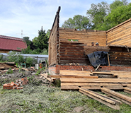 демонтаж старого деревянного дома на участке в Обнинске