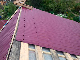 строительсво крыши у деревянного дома в Обнинске