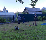 забор из металлопрофиля на участке